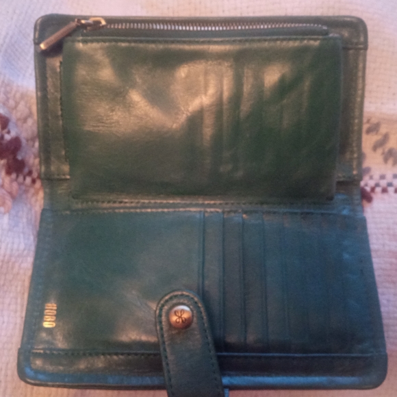 HOBO Torch Emerald Green Wallet - Picture 3 of 6